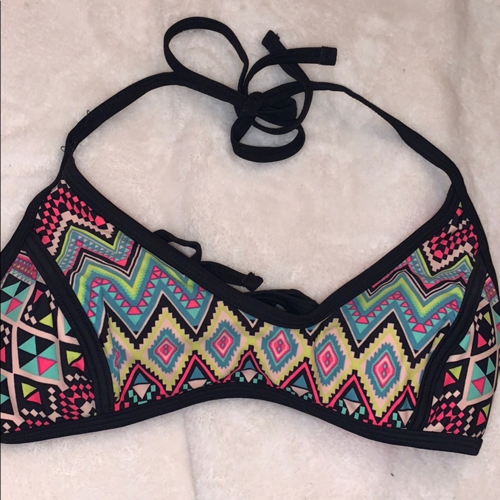 Xhilaration bikini top
